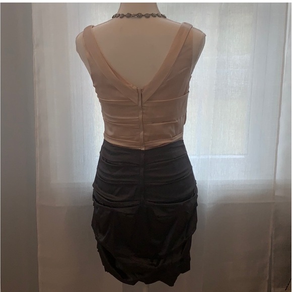 8 Express Silk Two Toned Ruched Sleeveless Peach Pink Gray Satin Mini‎ Dress - Picture 9 of 12